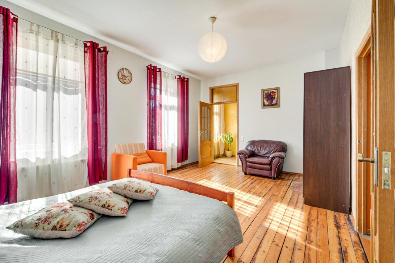 לייפאז'ה Toma Street Apartments מראה חיצוני תמונה